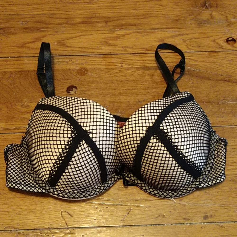 Tarea bra, size 34C